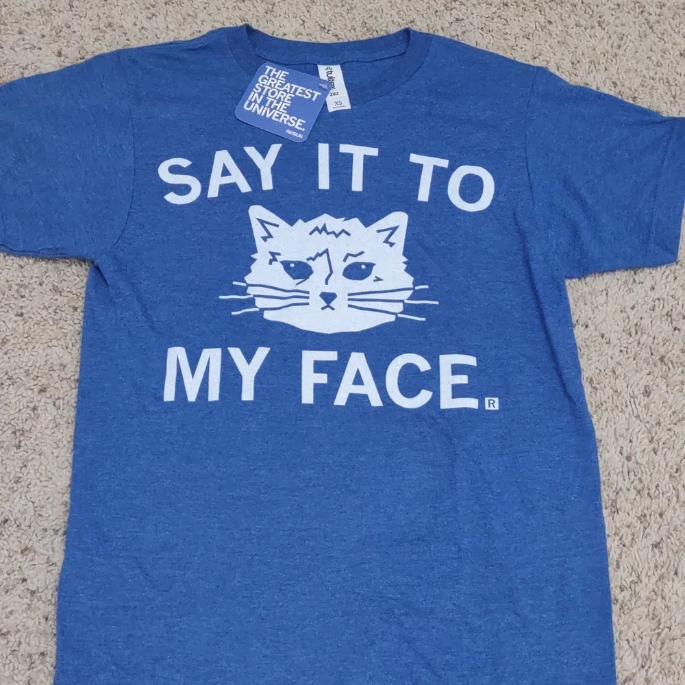 NWT Blue Cat Graphic T-Shirt Adult XS
